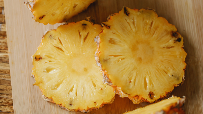 pineapple slices