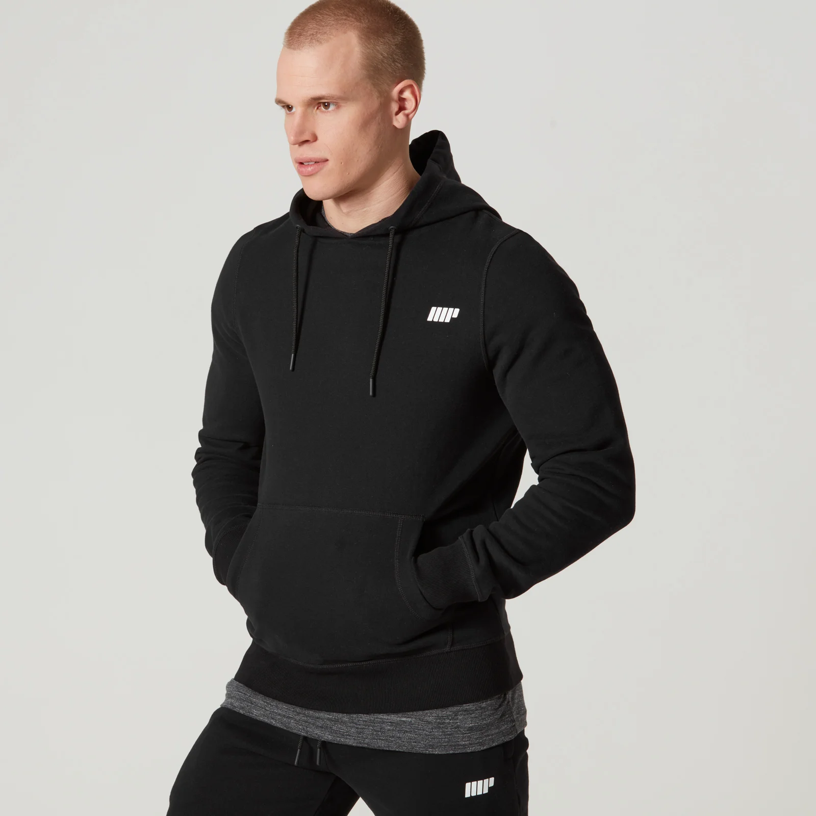 Sweat à capuche hommes Myprotein - S - Noir Image 1