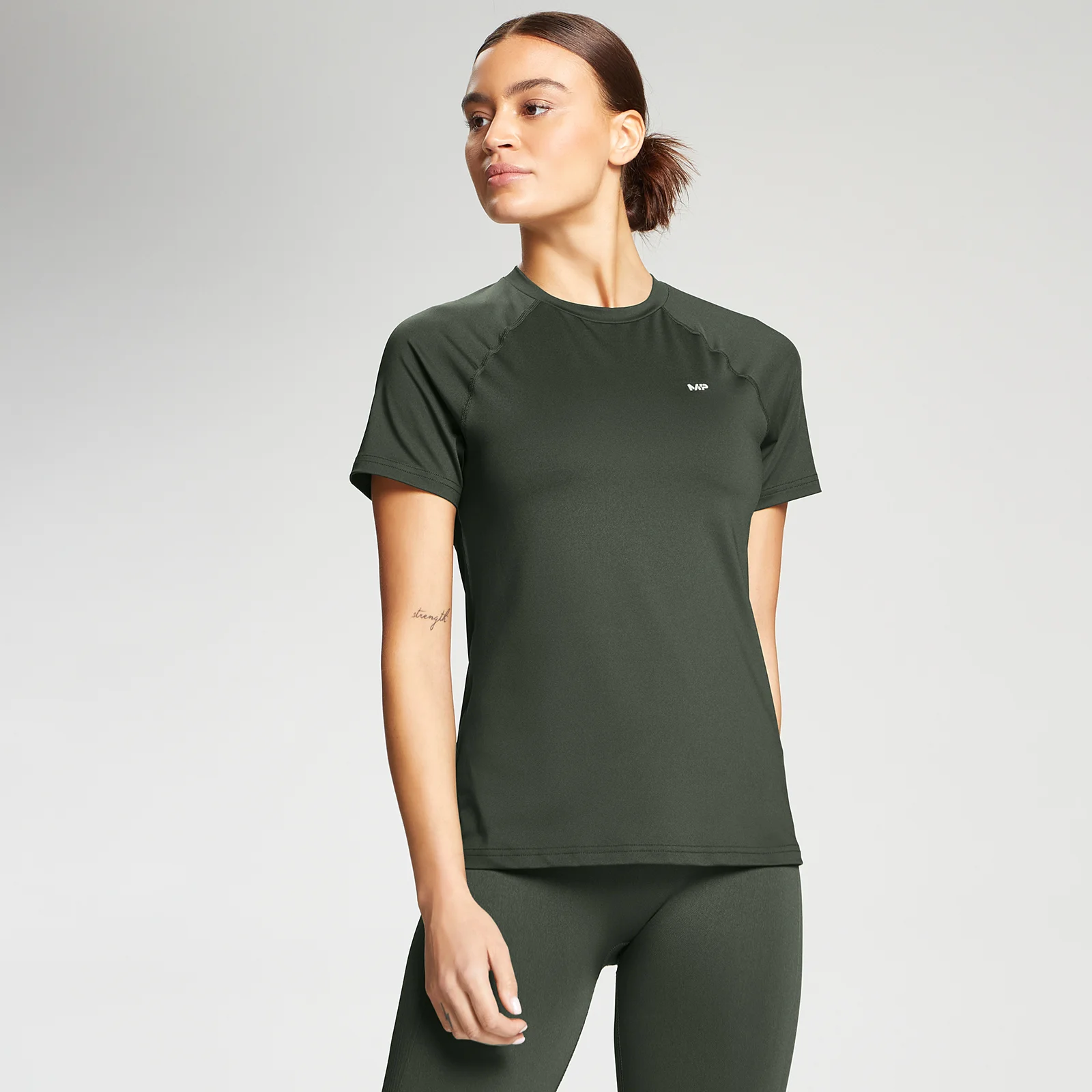 T-shirt d’entraînement coupe slim MP Essentials pour femmes – Feuille de vigne - XXS Image 1