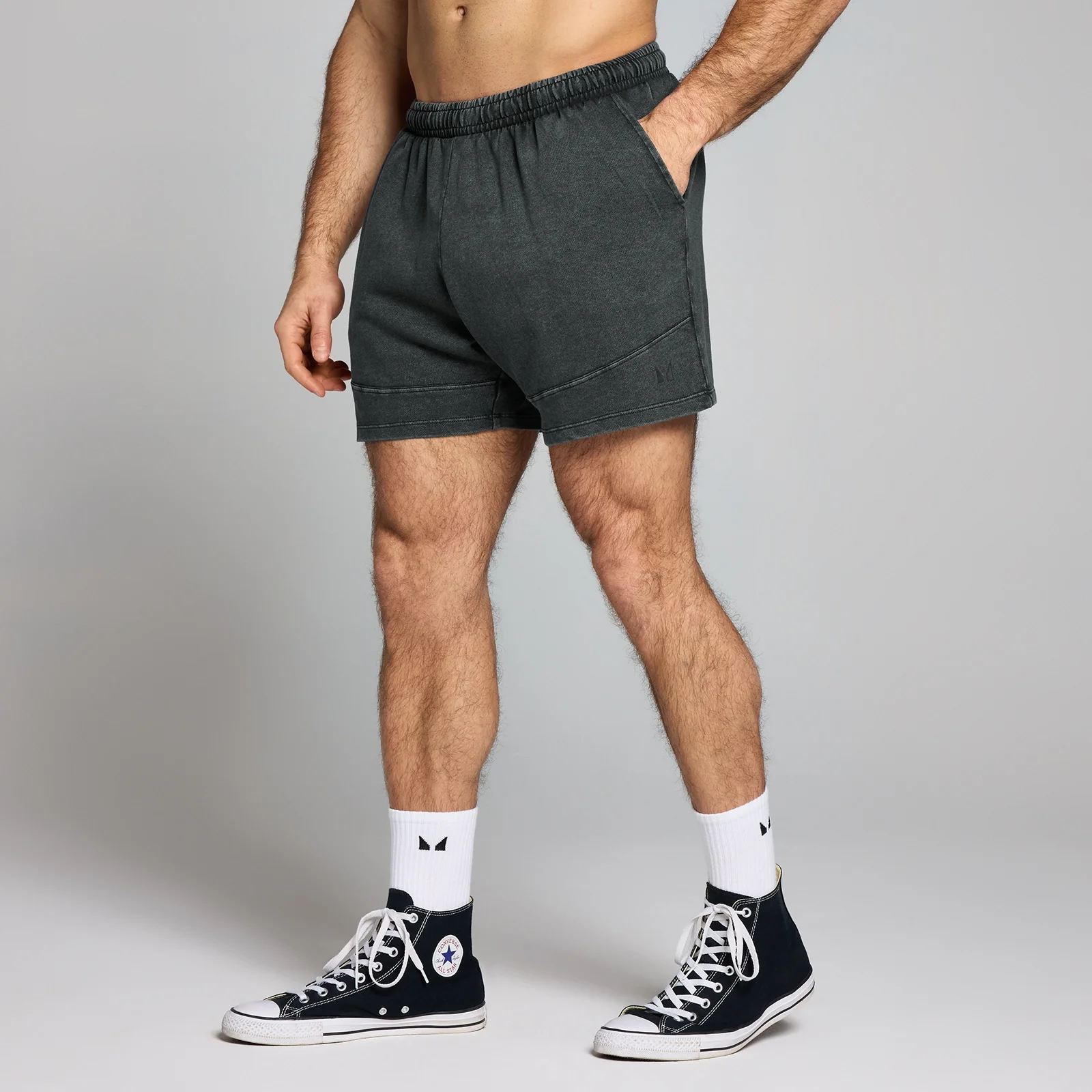 Short d’entraînement graphique délavé MP Origin pour hommes – Noir délavé - XS Image 1