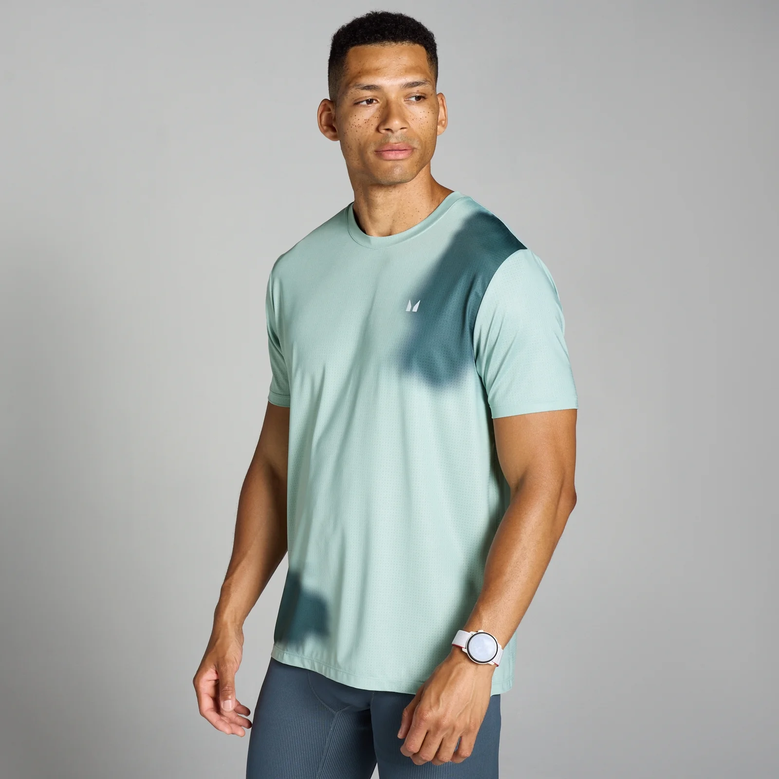 T-shirt imprimé en maille filet MP Velocity pour hommes – Gris brume - XS Image 1