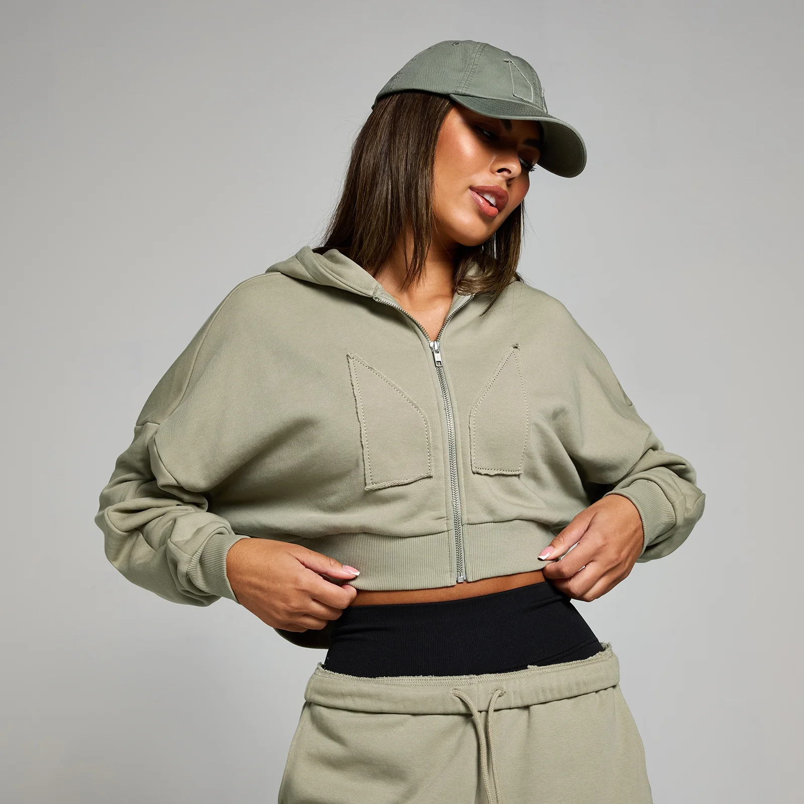 Sweat à capuche court brodé avec fermeture éclair MP pour femmes - Sauge foncée - XL Image 1