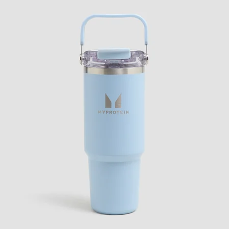 Bouteille en métal recyclé Myprotein avec poignée supérieure et paille 900 ml - Bleu bébé